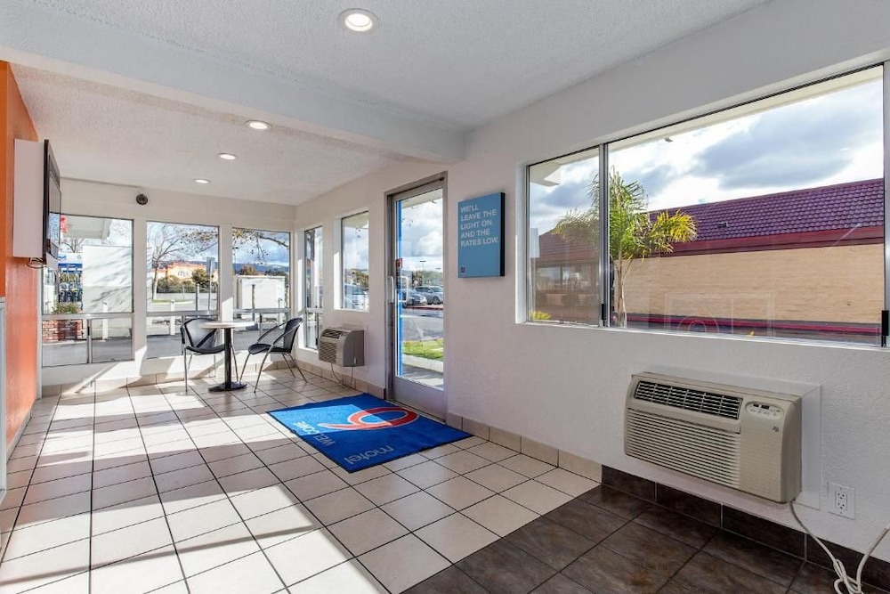 Motel6 Hayward, CA – Silicon Valley Gateway 38/61