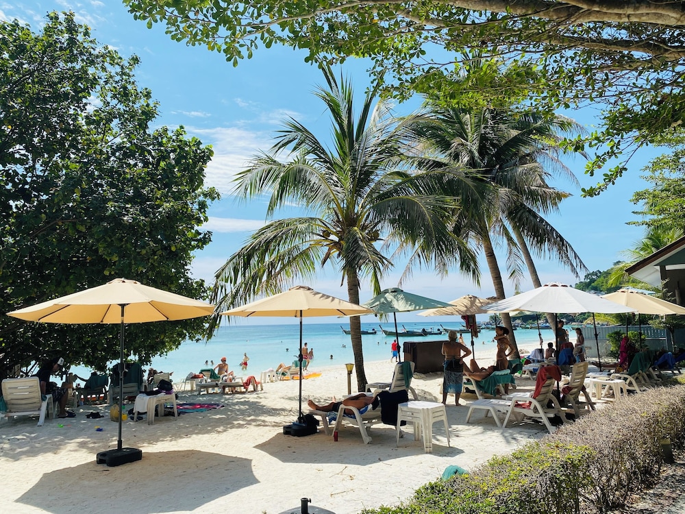 Bella Vista Beach Resort Koh Lipe 65/70