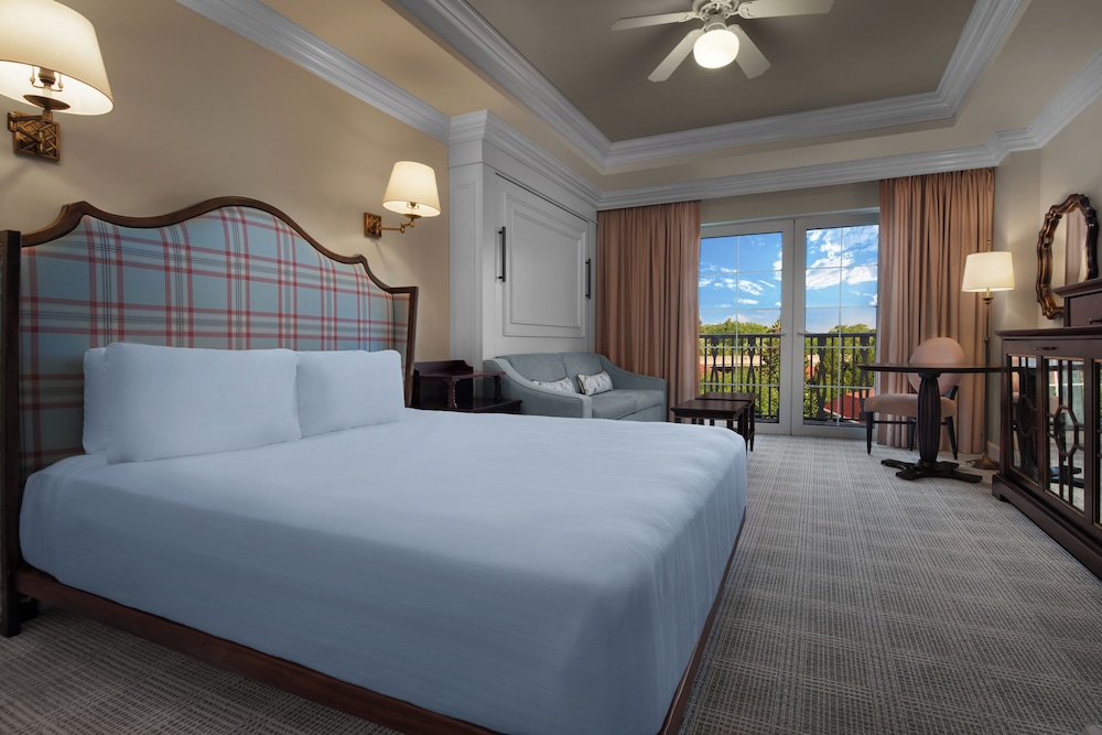 Deluxe, Studio, 1 Queen and 1 Murphy Bed, Murphy Bed, Queen Murphy Bed, Resort View