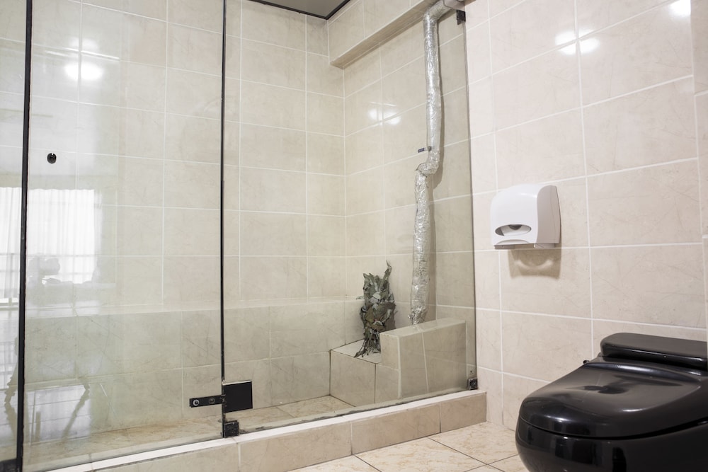 Inkari Suites 64/66