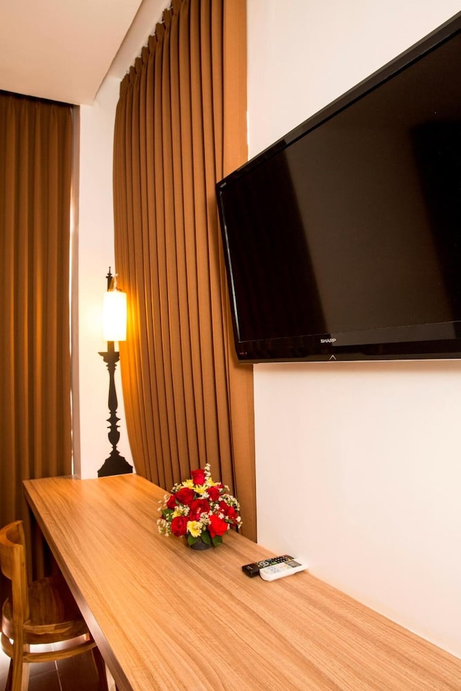 deMira Hotel Gubeng Surabaya 22/26