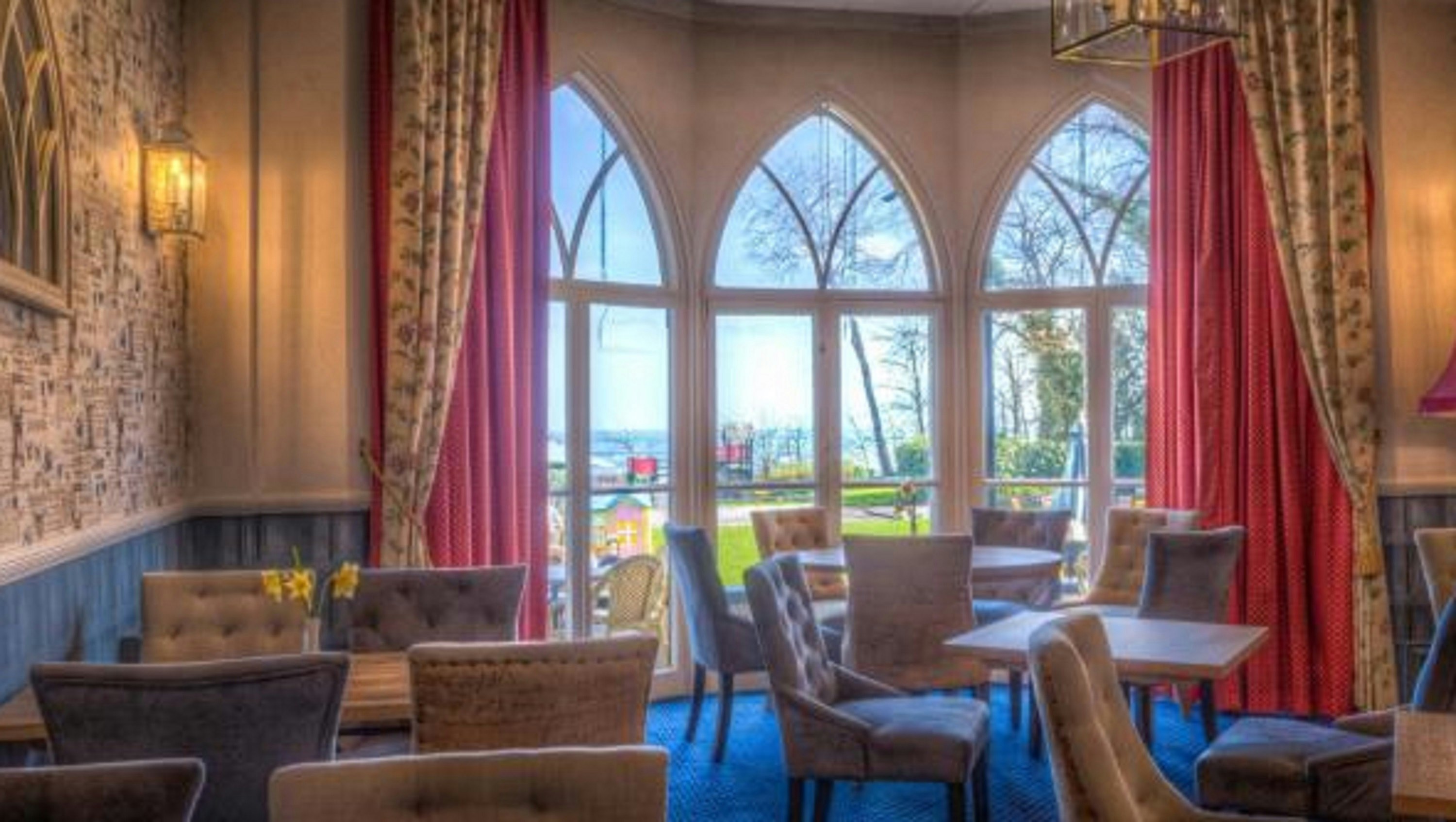 Langstone Cliff Hotel 49/80