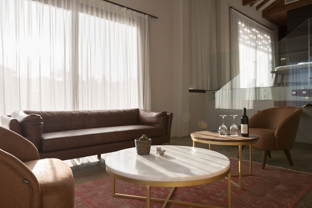 Gillham Vineyard Hotel 28/50