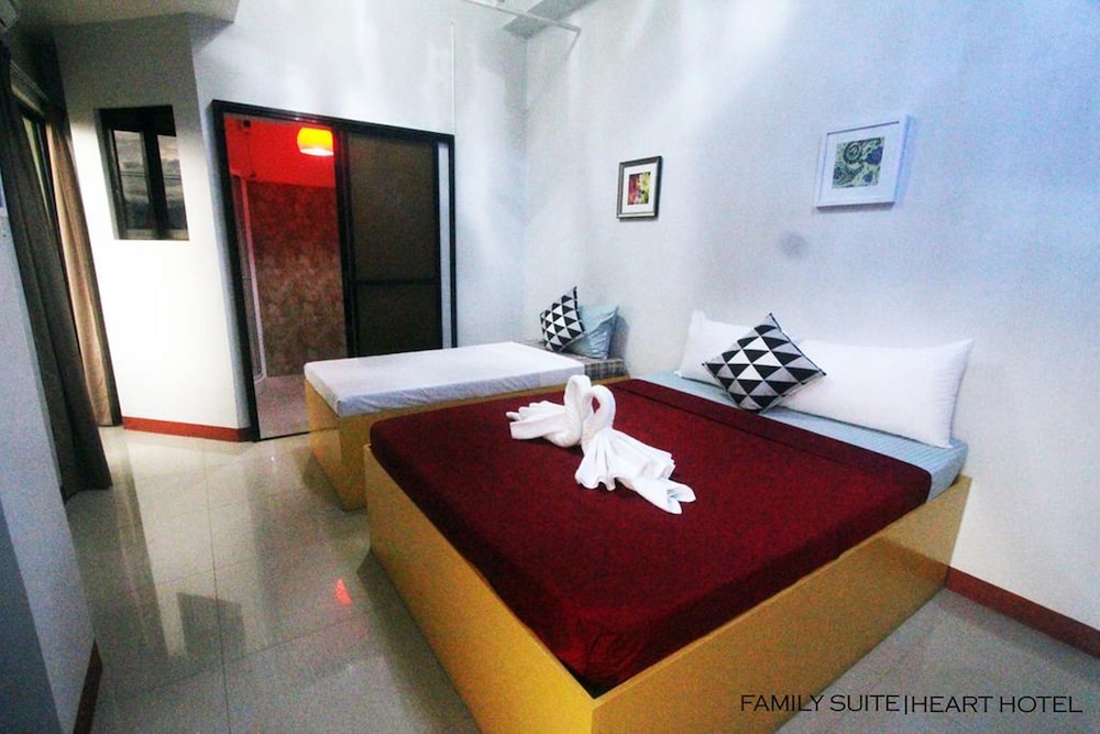 Heart Hotel And Services 8/22