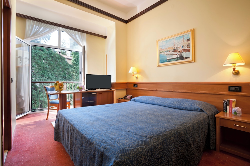 Hotel Kristal 11/60