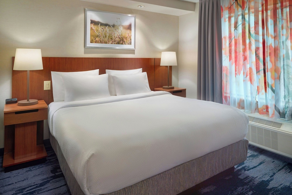 Fairfield Inn And Suites Frederick 21/50