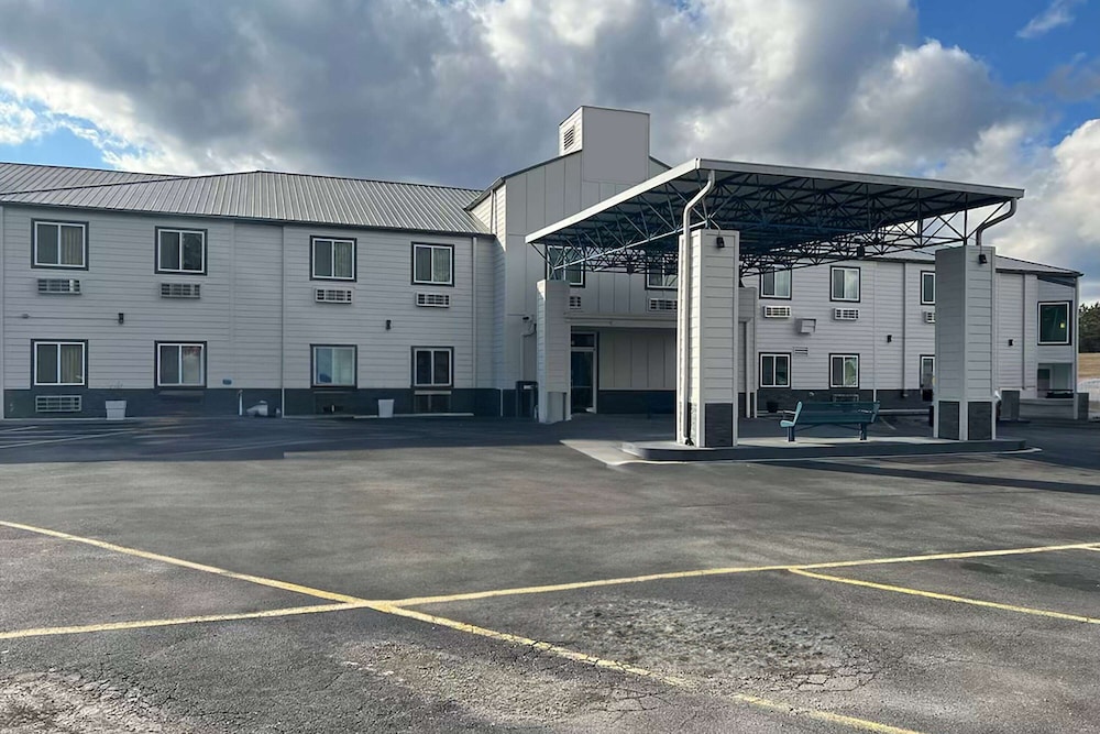 Baymont by Wyndham Athens, TN 40/42