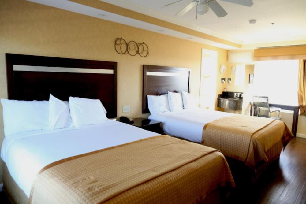 Princess Inn - Westminster / Huntington Beach 27/62