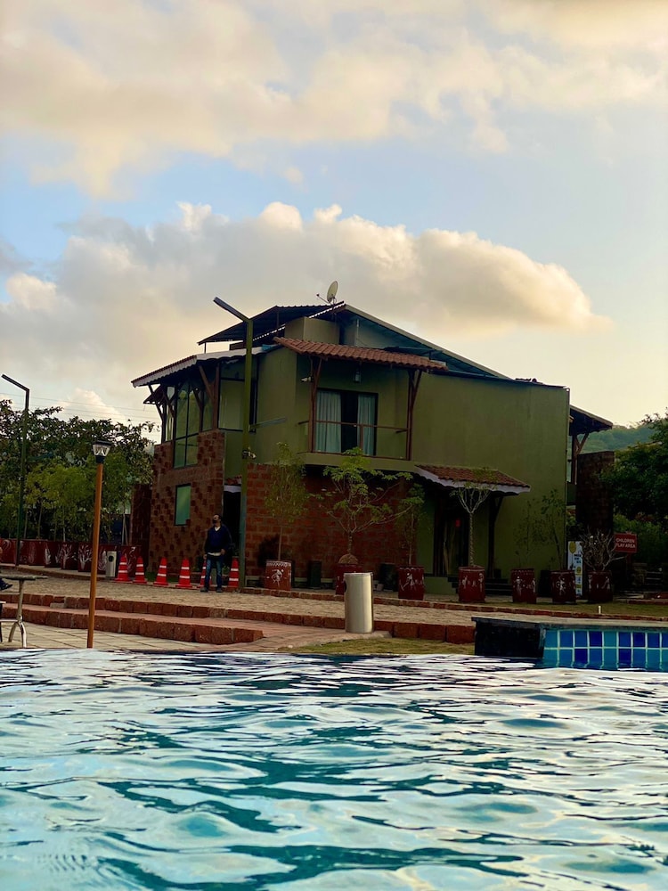 Mastiff Grand La Villae Resort, Lonavala 43/45