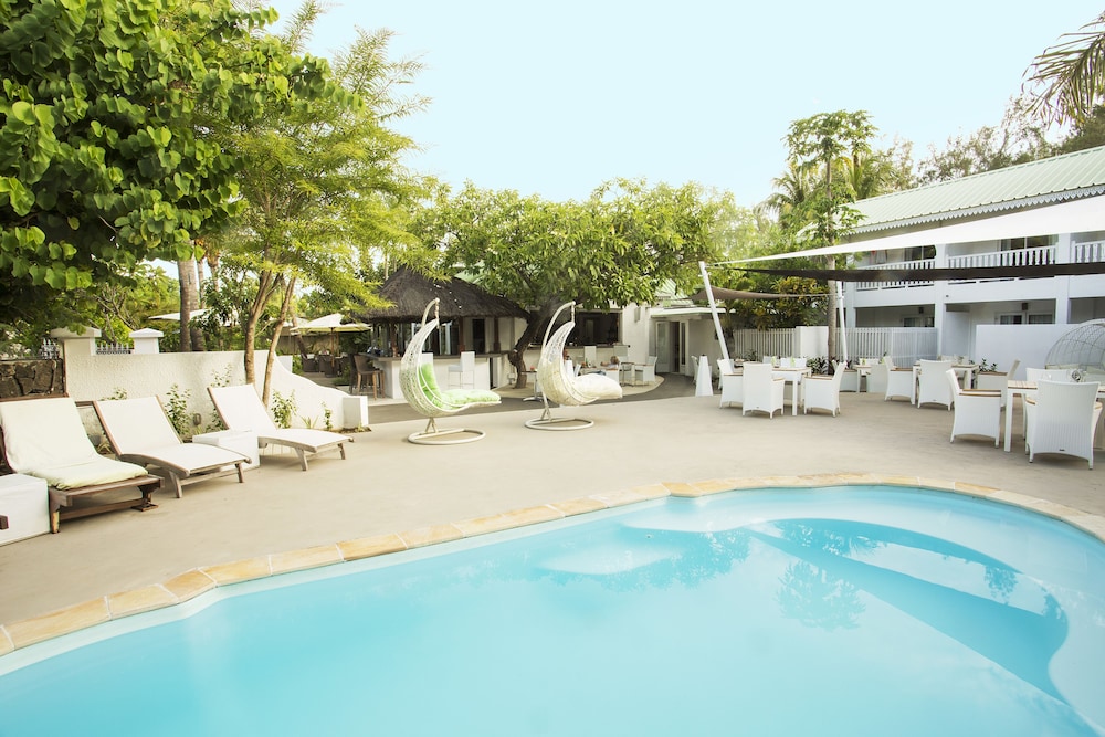 Esprit Libre Restaurant and Guest House 47/53