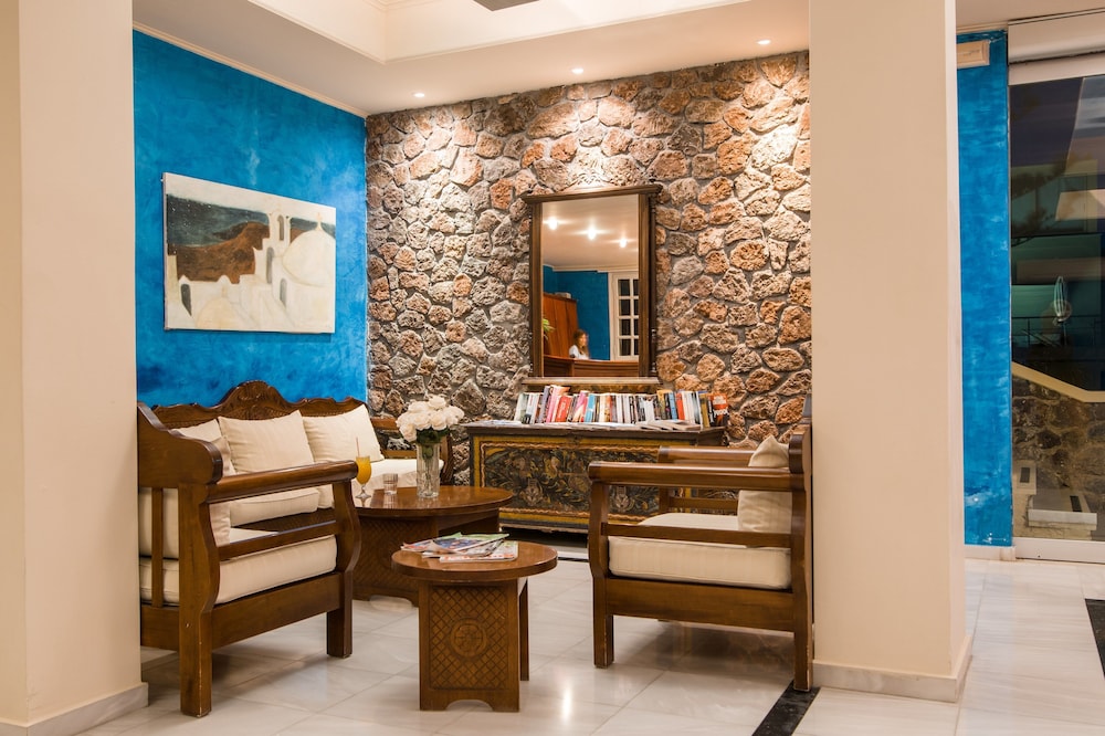 Antinea Suites and Spa 56/75