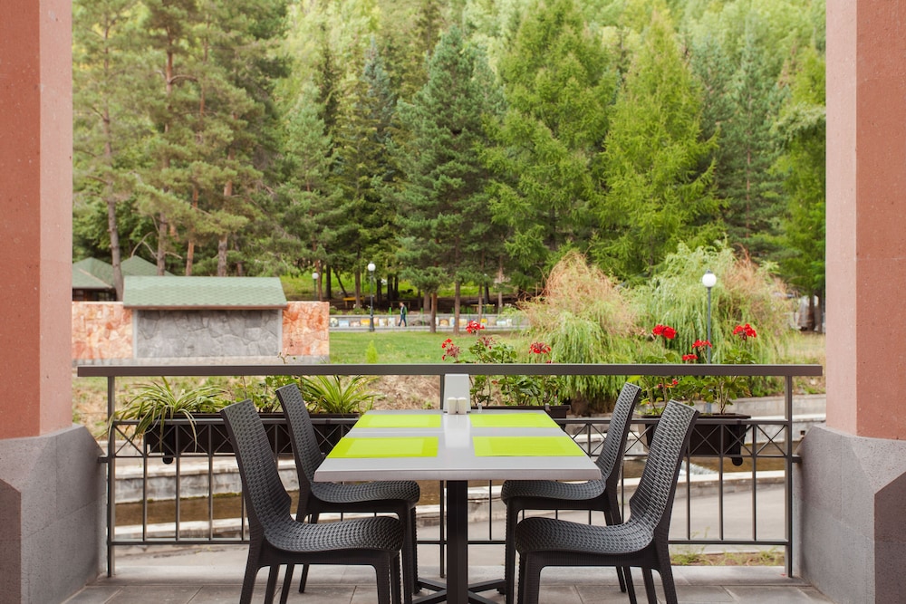 Grand Resort Jermuk 45/57