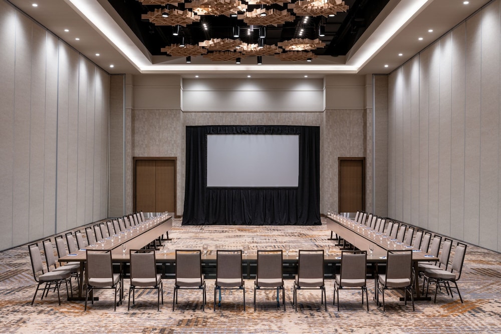 Delta Hotels by Marriott Wichita Falls Convention Center 32/44