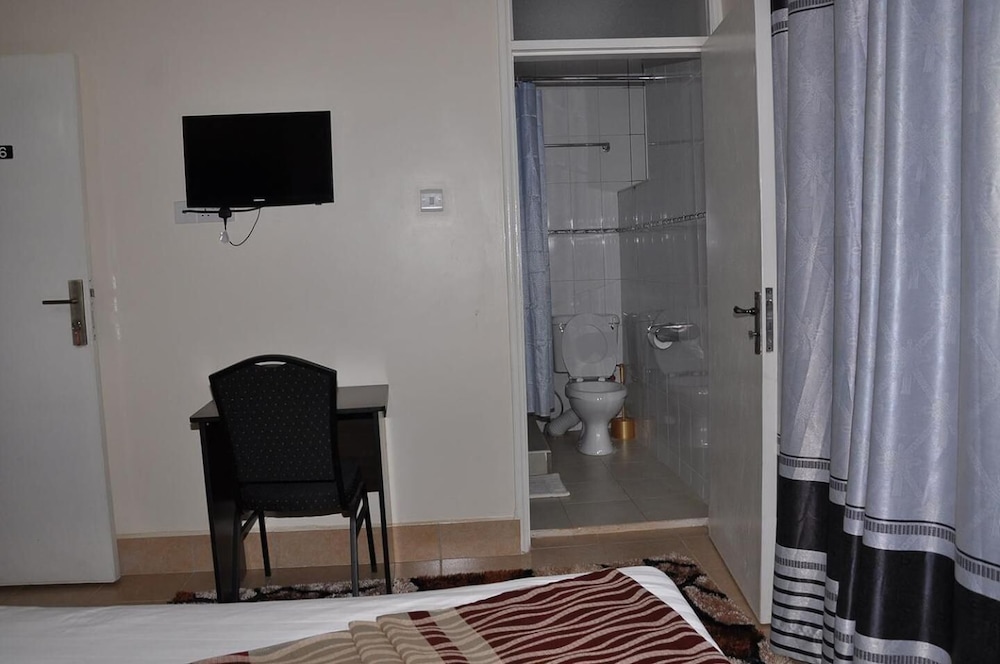 Latitude 1 Serviced Suites 14/26