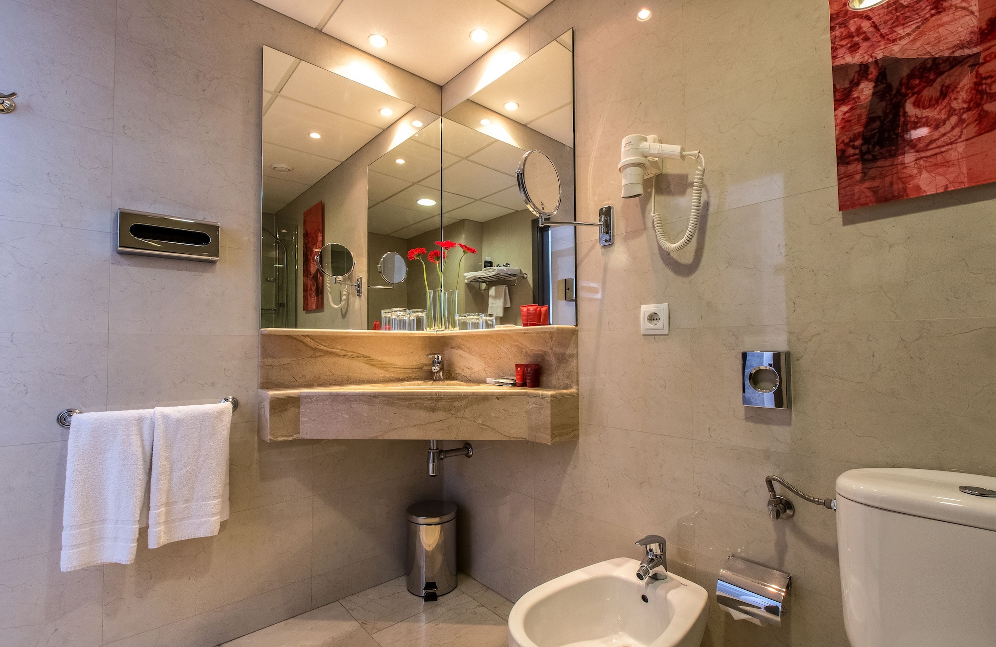 Superior, Leonardo Hotel Barcelona Las Ramblas 9/10