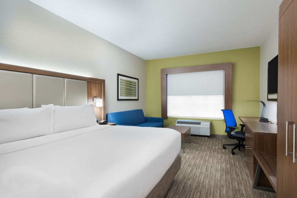 Holiday Inn Express And Suites Columbus Airport East 12/46