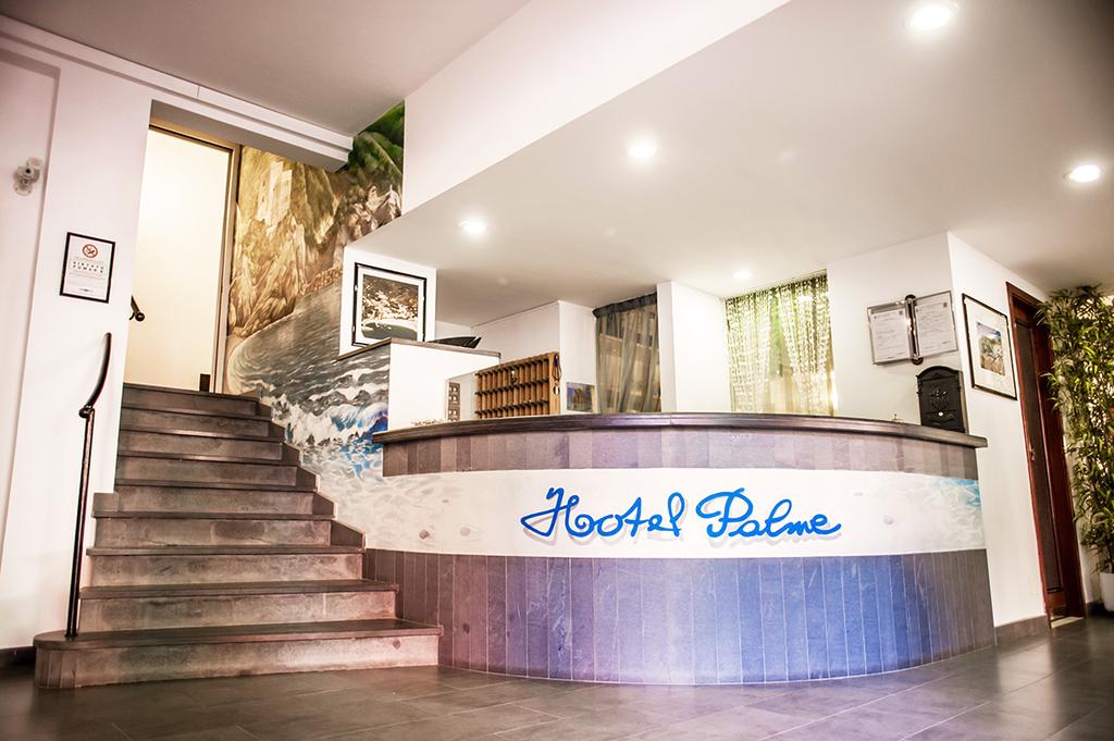 Hotel Palme 6/25