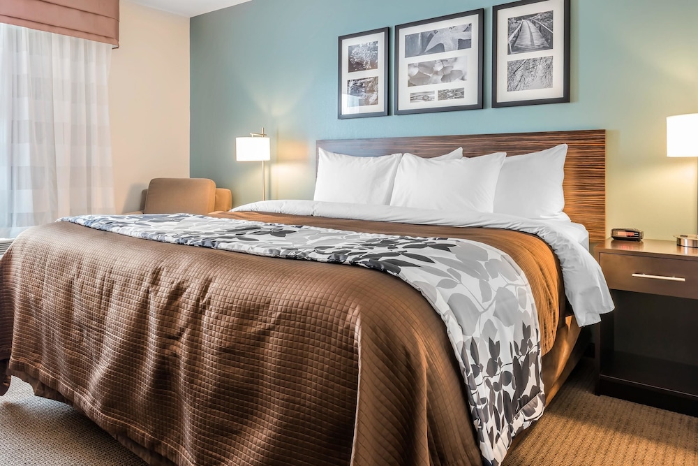 Sleep Inn & Suites Cumberland 25/53