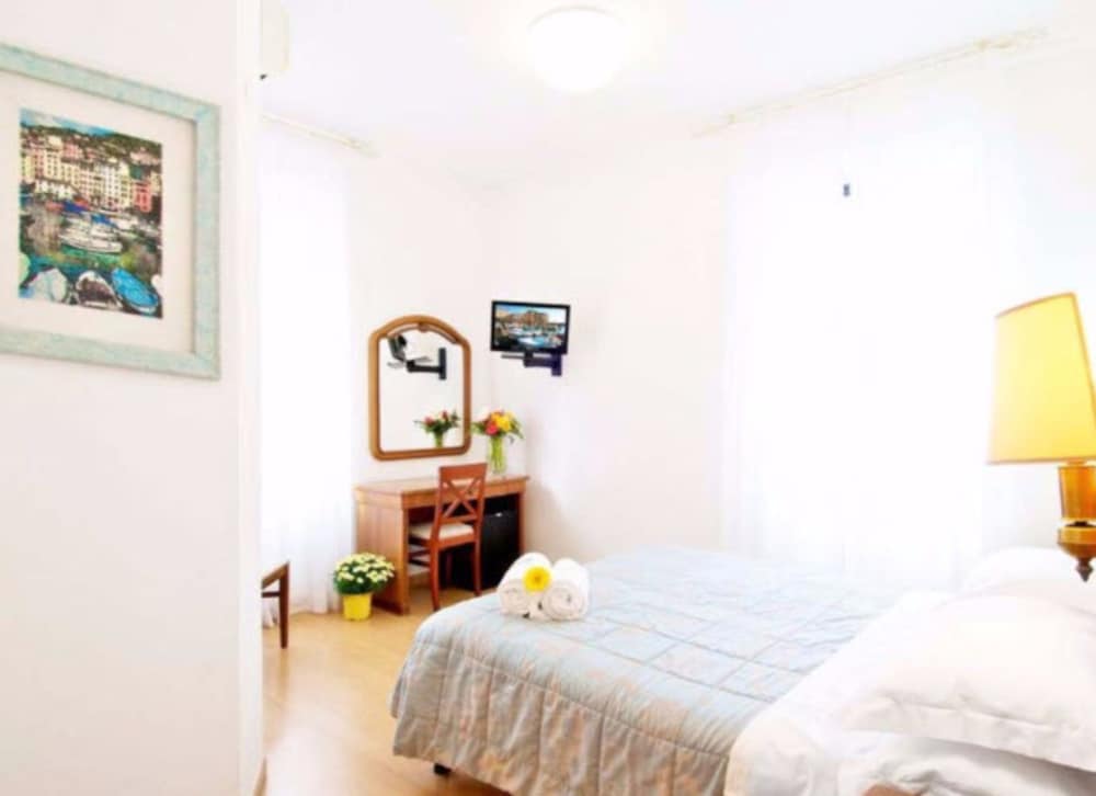 Standard, King Bed