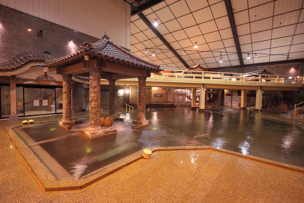 Ibusuki Hakusuikan 26/50