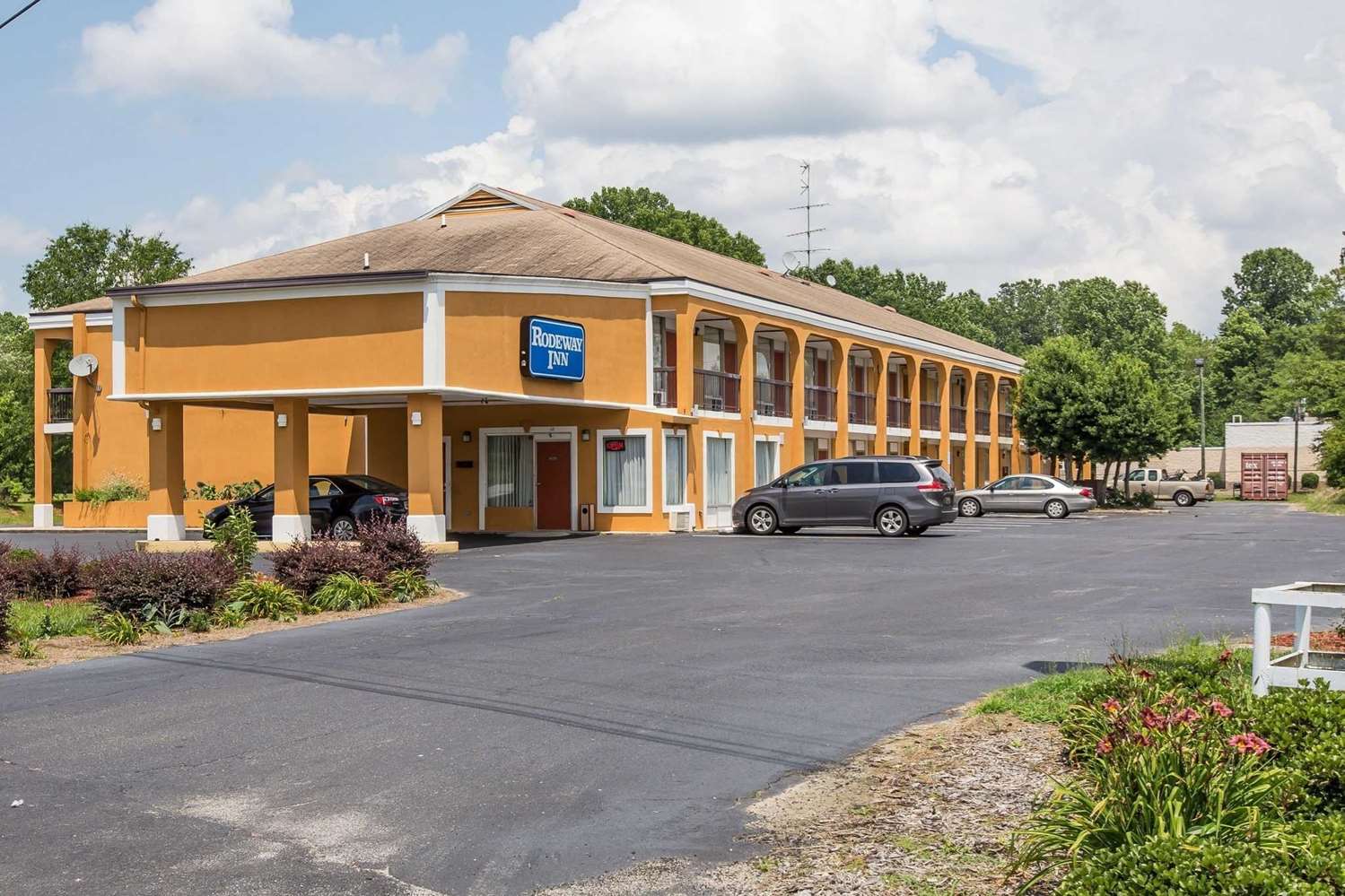 Rodeway Inn Laurens SC 23/24