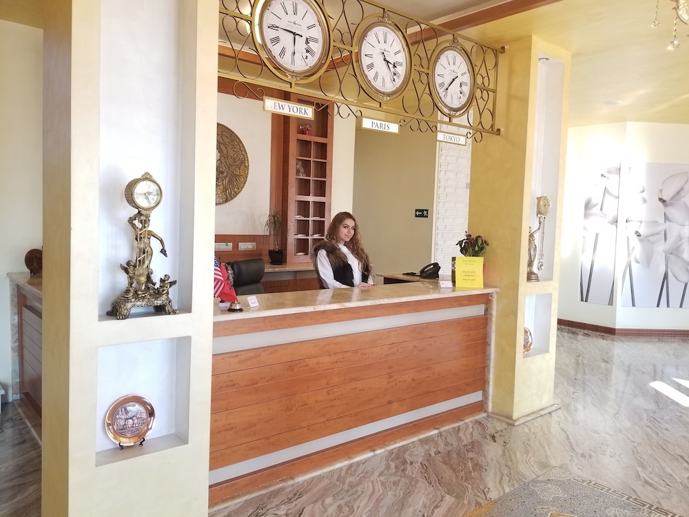 Vila Zeus Hotel 8/43