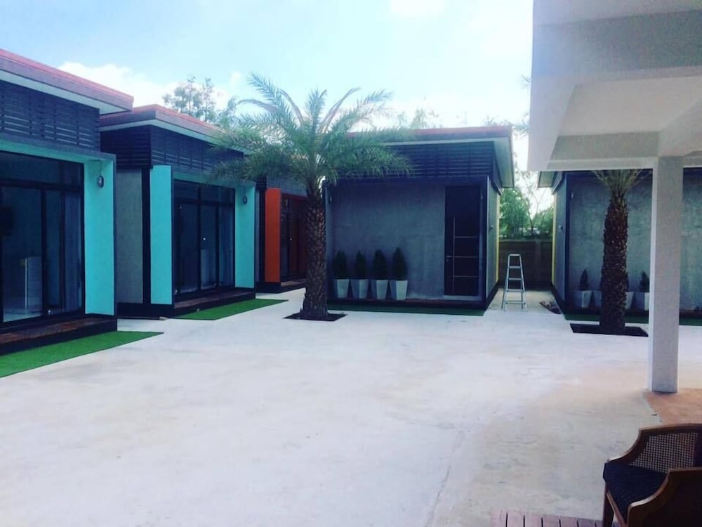 Banton Resort 5/50