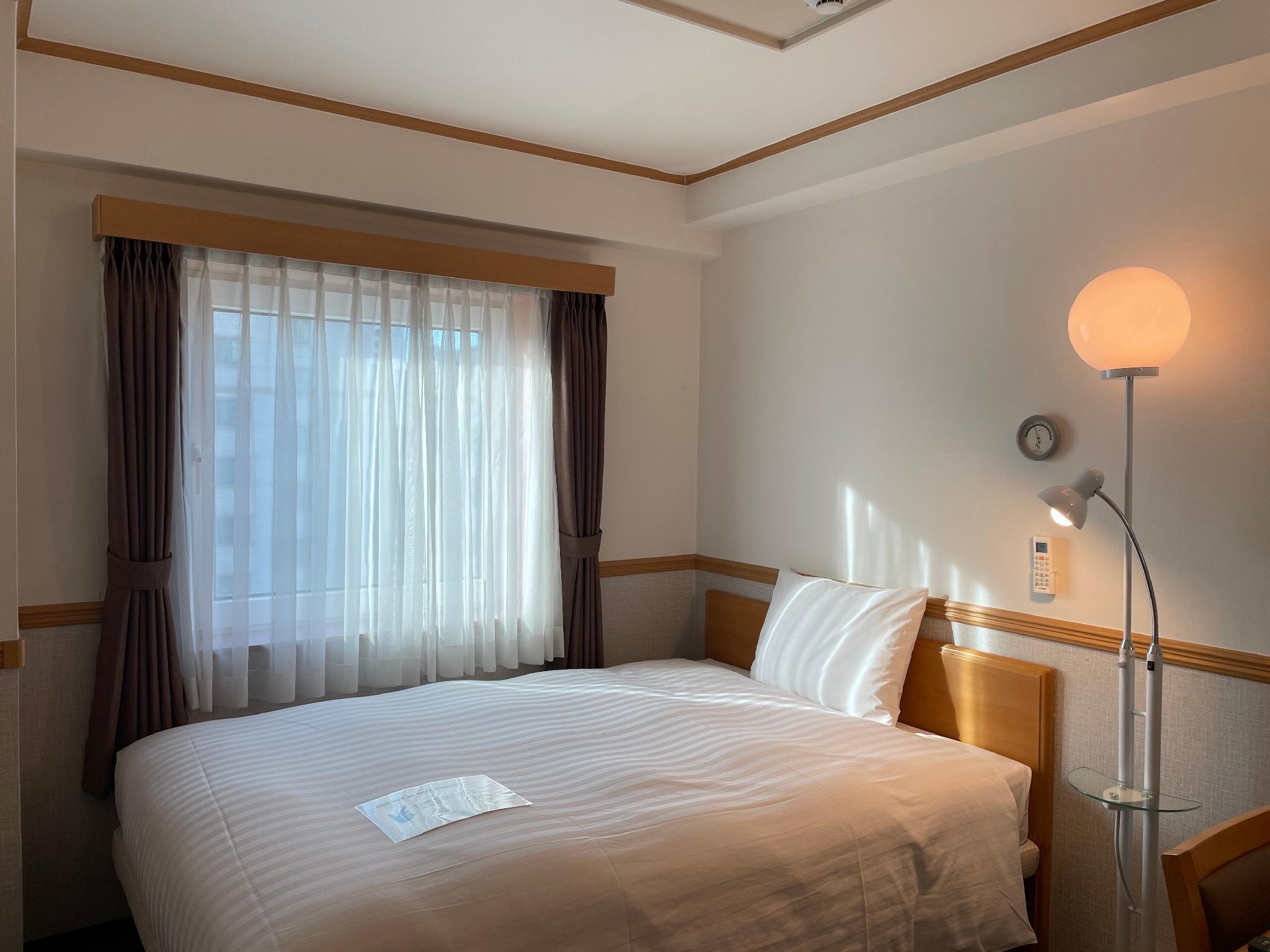 Semi Room, Single, Semi Double Bed