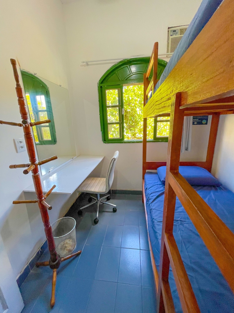 Onça Da Praia Hostel 17/50