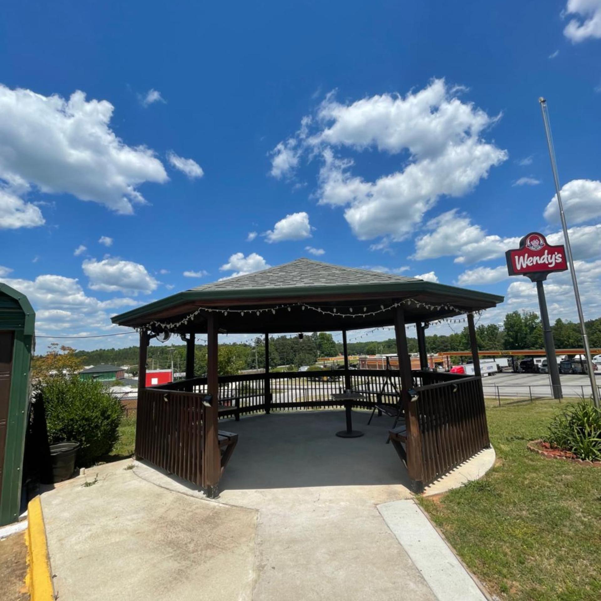 GARDEN INN & SUITES HOGANSVILLE 24/29