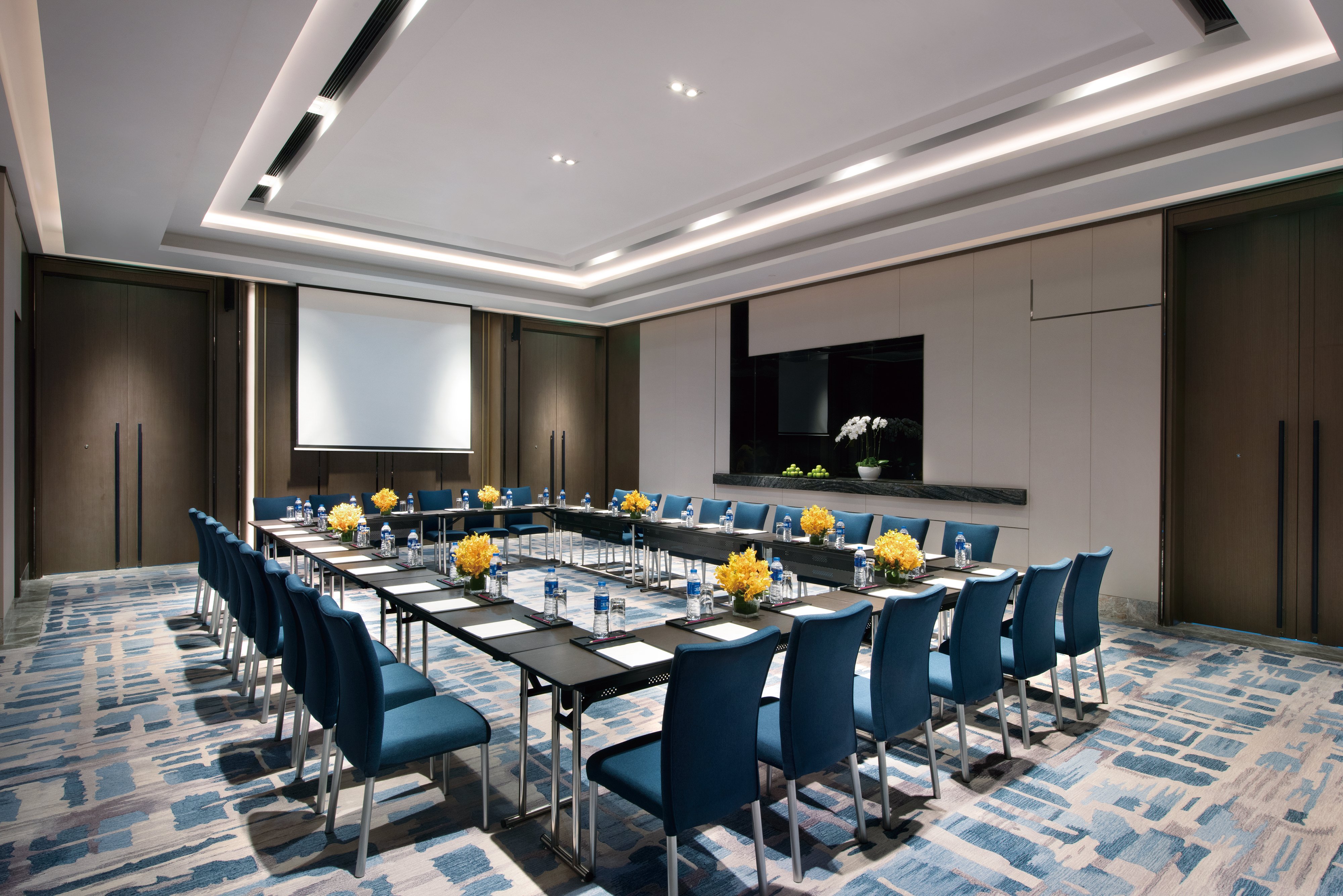 CROWNE PLAZA SHANGHAI PUJIANG 57/68