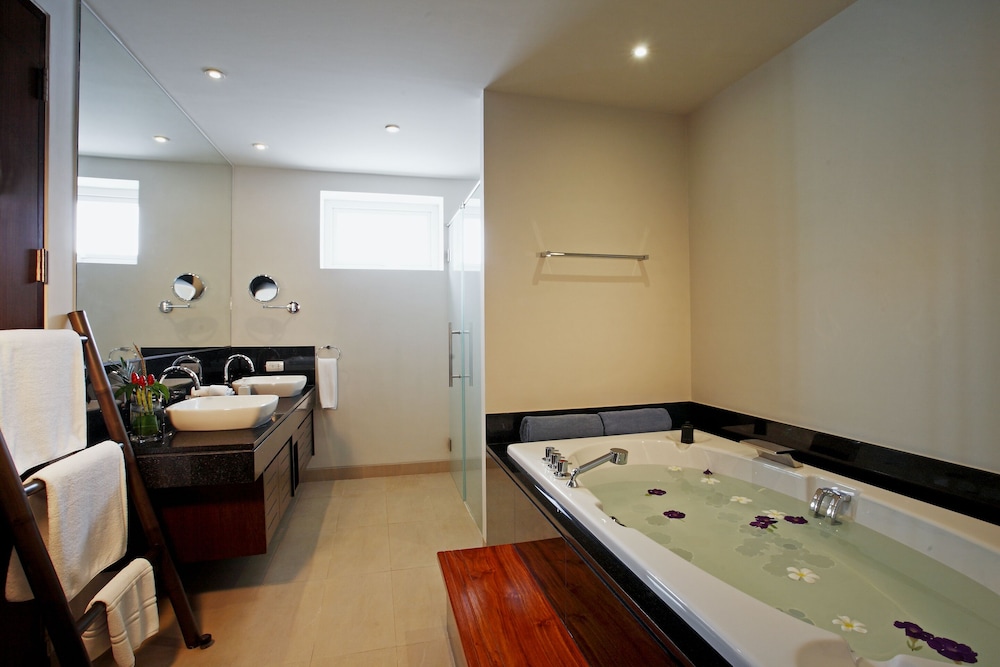 Selina Serenity Rawai Phuket 38/50
