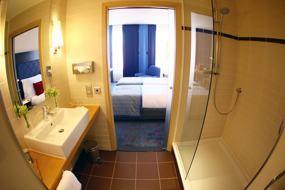 Radisson Blu Hotel Toulouse Airport Formerly Radisson Sas 35/74