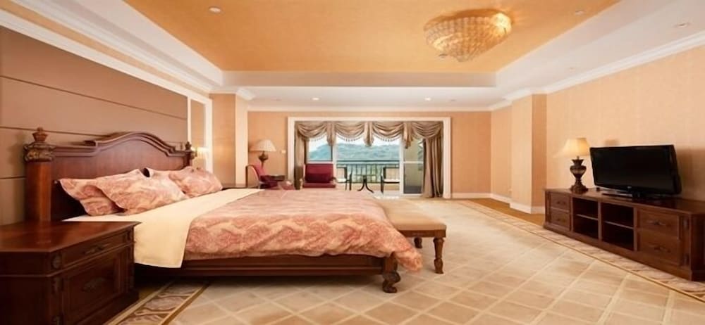 Express, Suite, King Bed