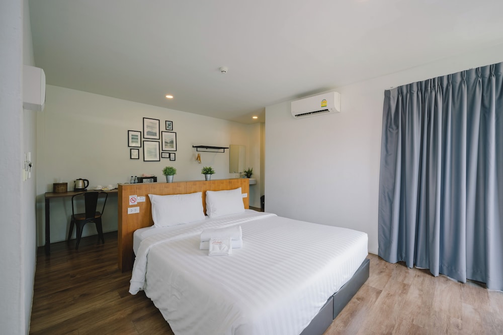 The Arbern Hostel x Bistro 15/50