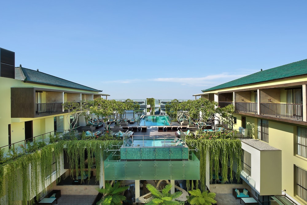 MERCURE BALI LEGIAN photo4