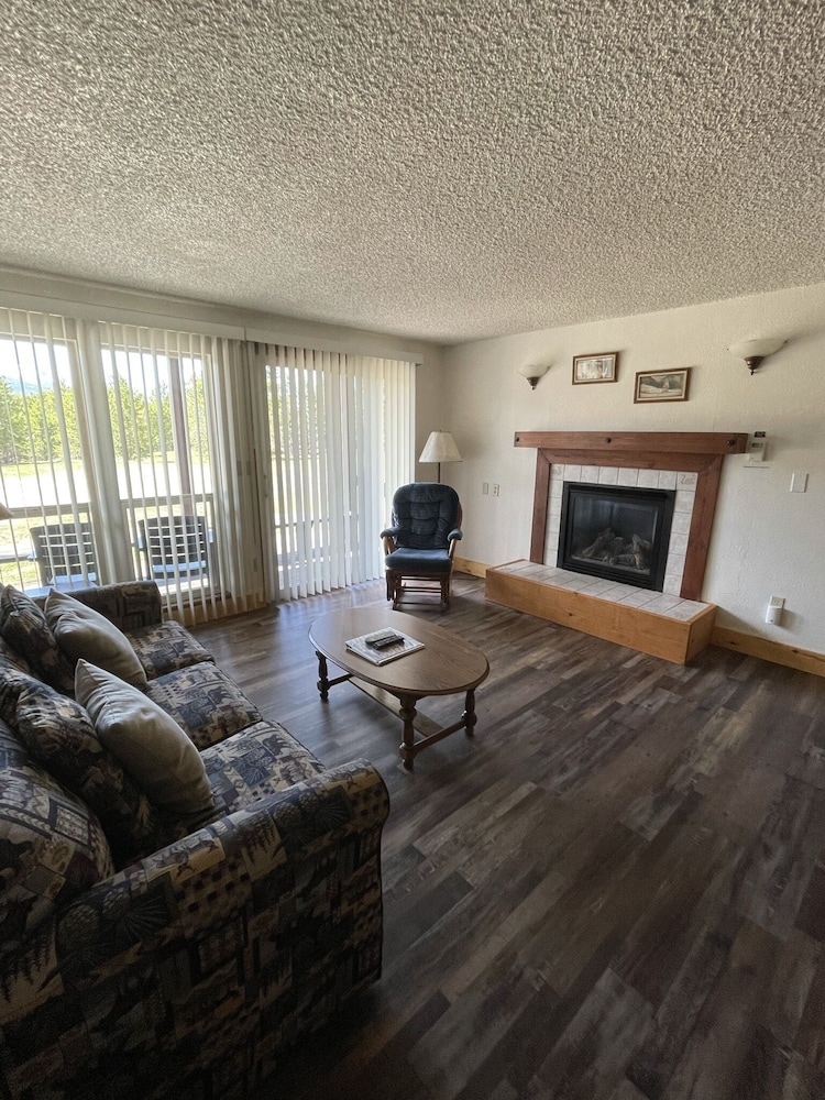 Timbers at Island Park Village Resort 42/59