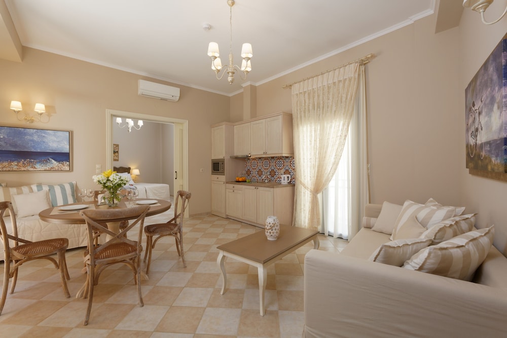 Ionia Suites 21/40