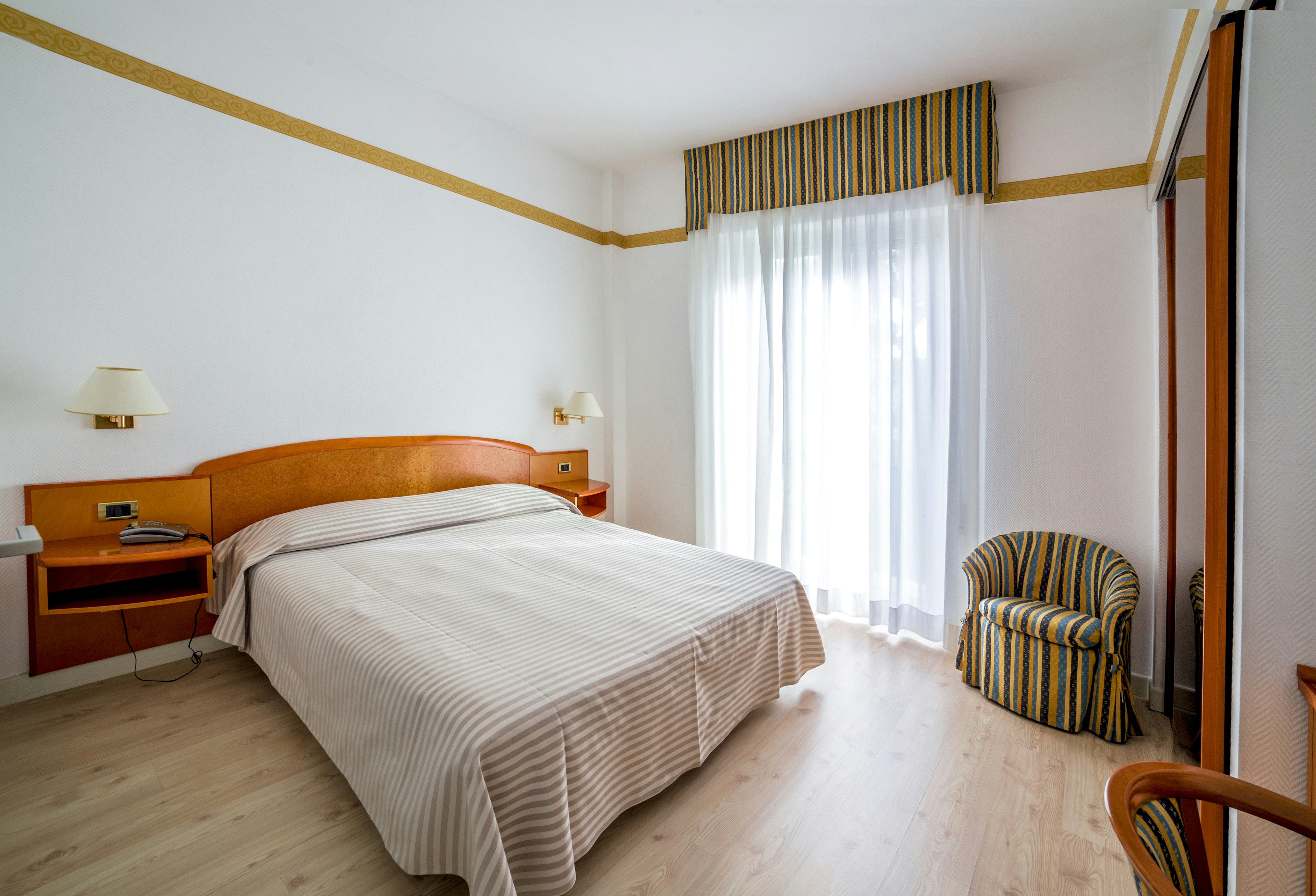 Hotel Augustus 7/36