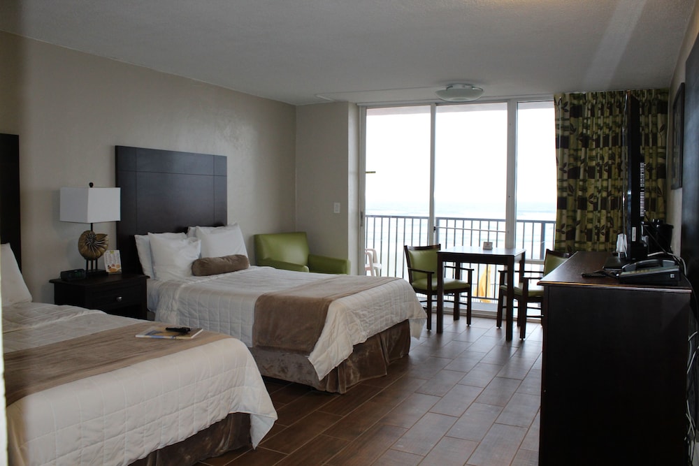 Cove Motel Oceanfront 21/46
