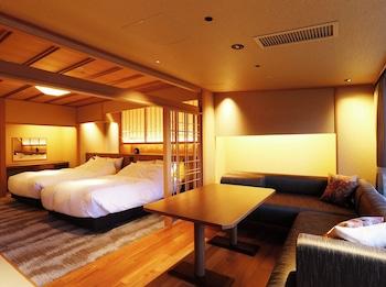 Gold, Twin Beds, Mountain View, Outdoor Bath