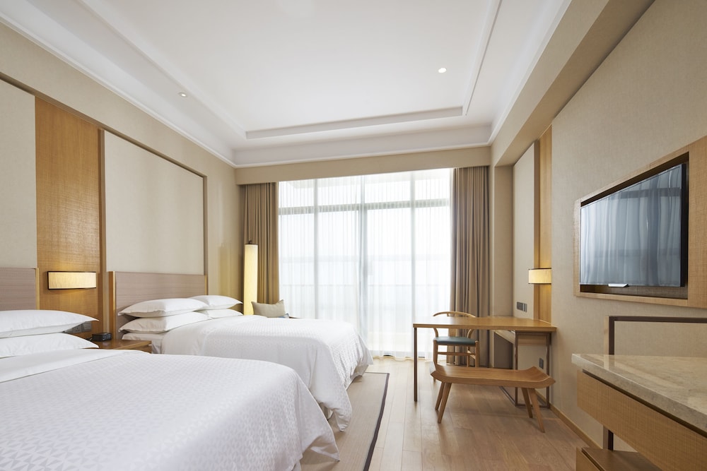 Four Points By Sheraton Chengdu Pujiang Resort 10/37