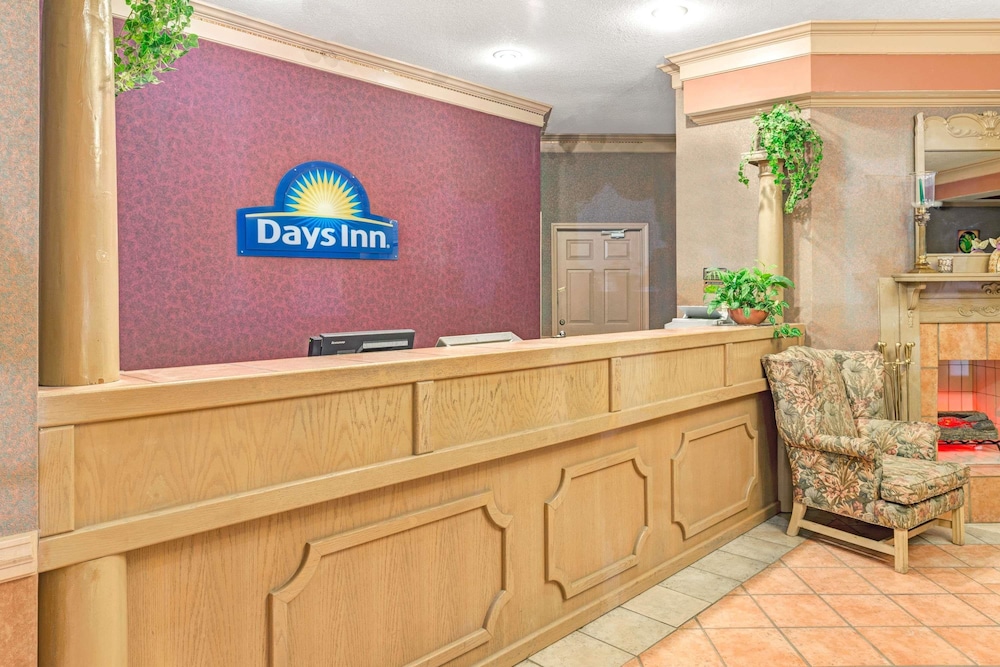 Days Inn & Suites by Wyndham Osceola AR 5/19
