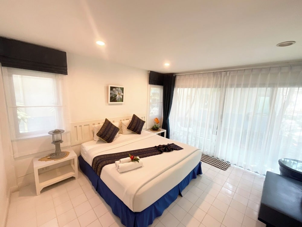 Blue Sky Resort 13/50