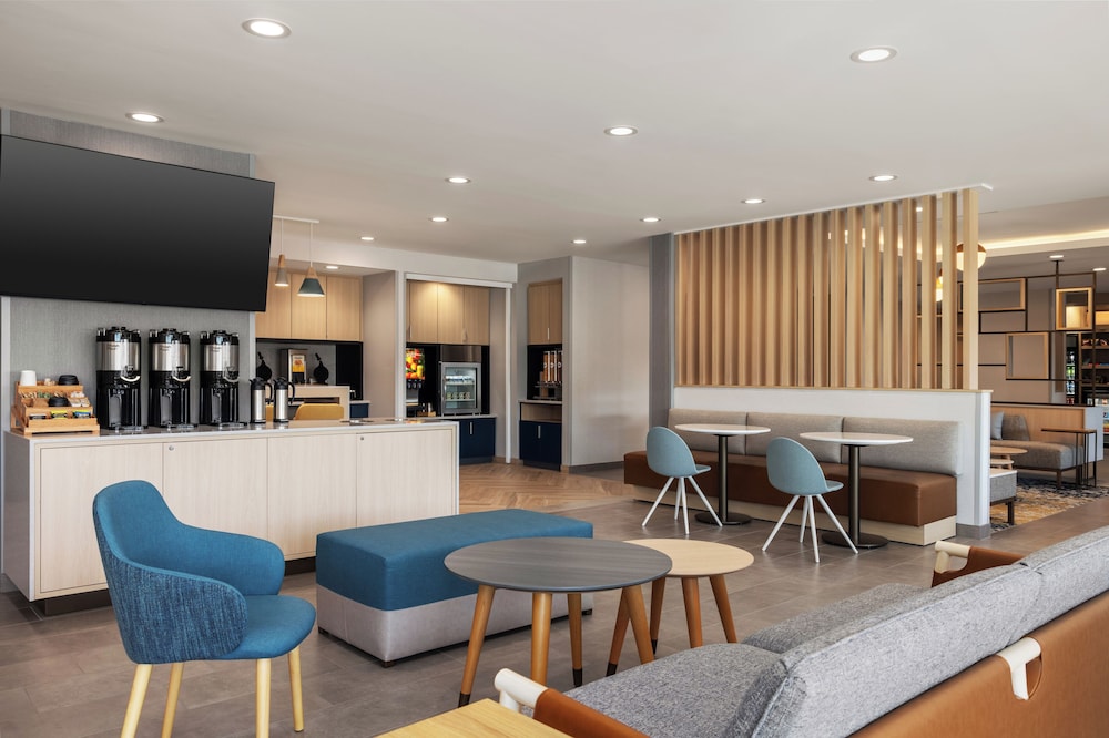 TownePlace Suites by Marriott Hickory 20/32
