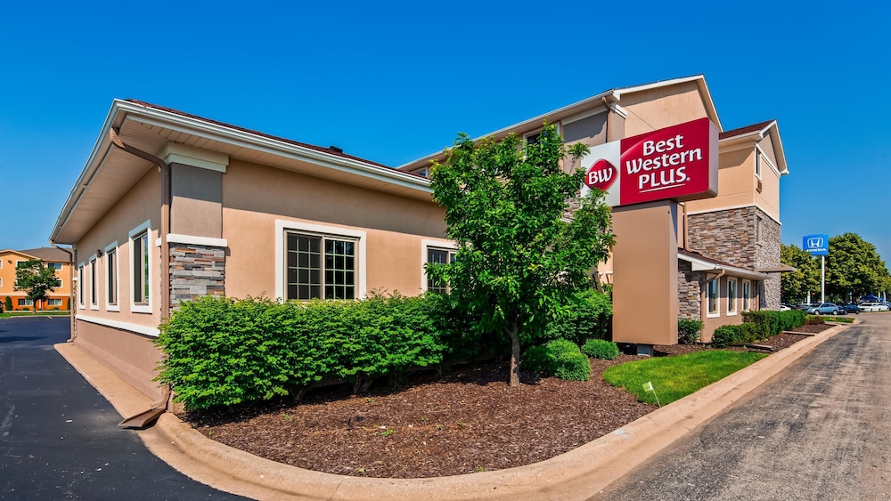 Best Western Plus North Joliet 3/32