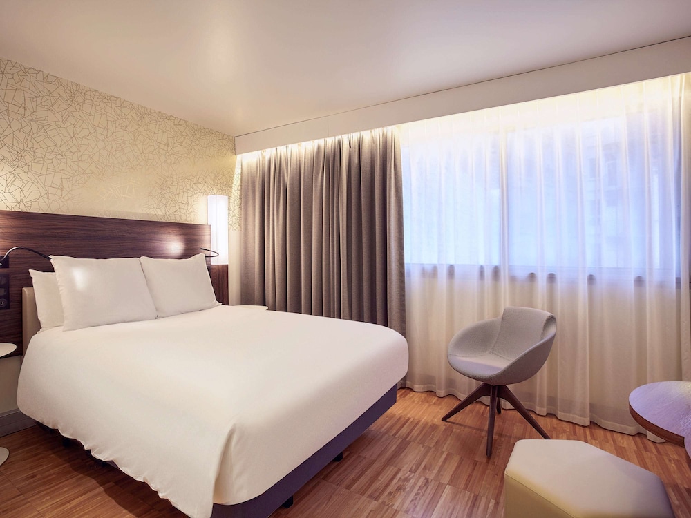 Mercure Paris Arc de Triomphe Etoile 22/72