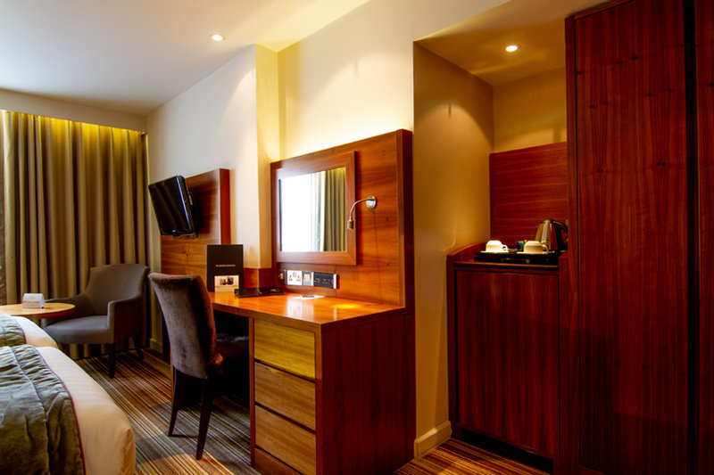 Blakemore Hyde Park 31/40