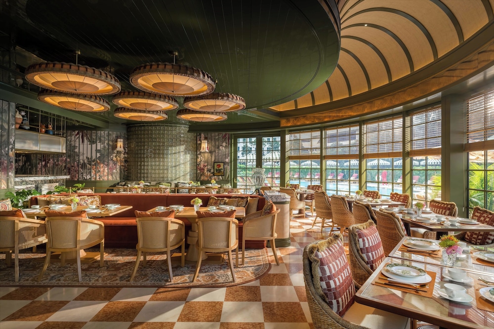 Island Shangri La Hong Kong 53/67