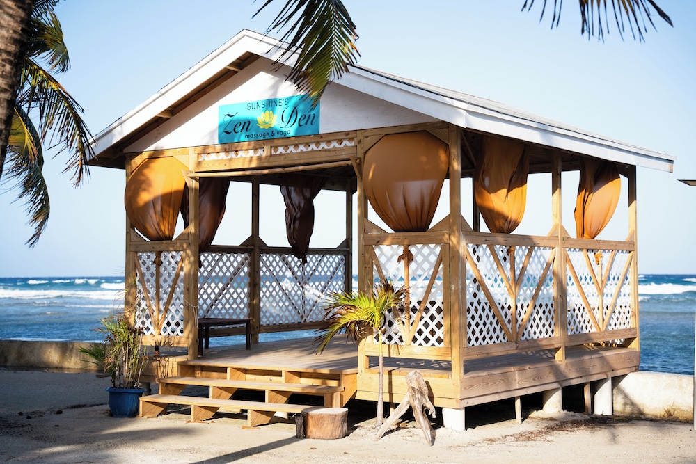Blue Marlin Beach Resort 2/51